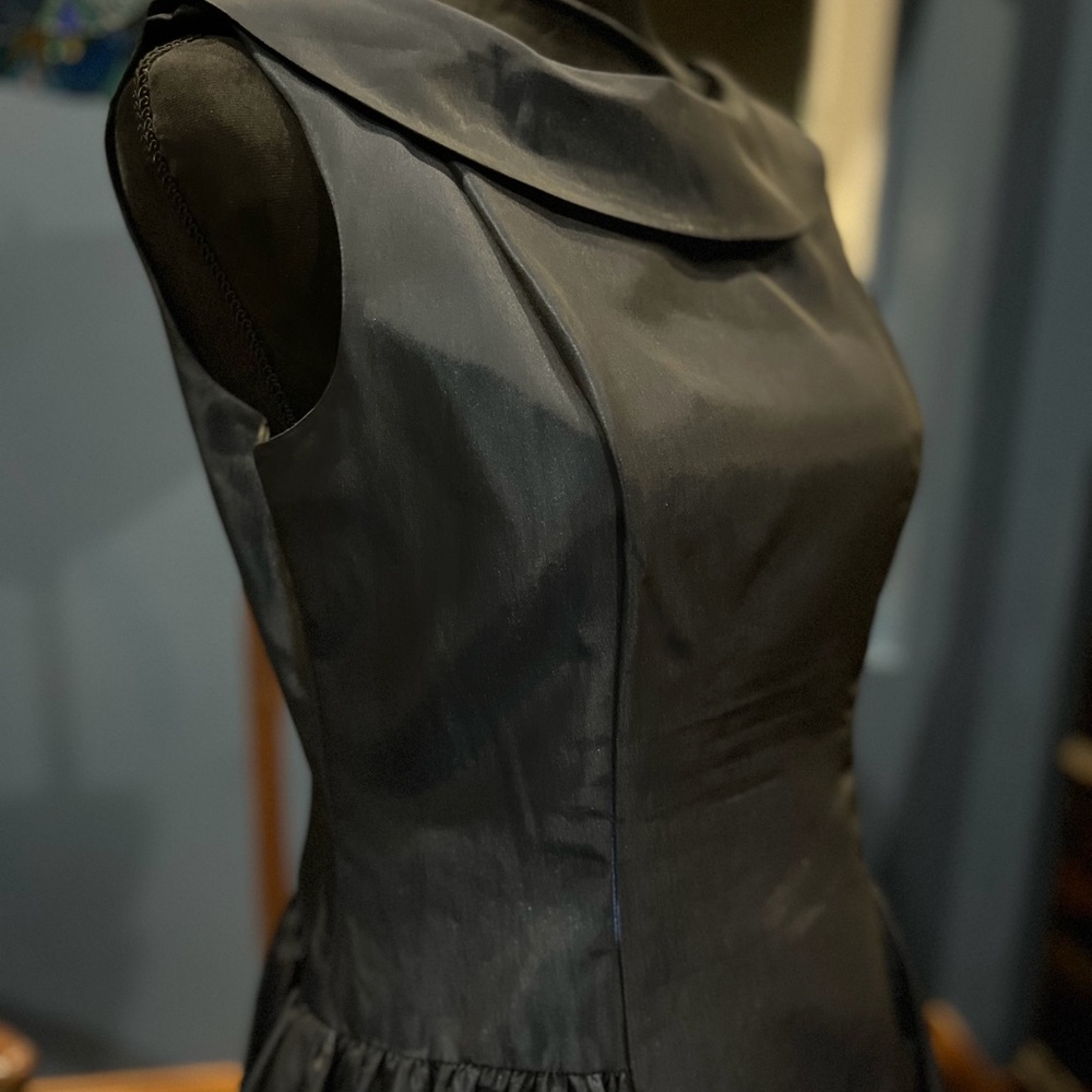 Vintage Classic Navy Fit-and-Flare Dress with Cowl Neck. Very Audrey Hepburn 6 - Picture 4 of 7